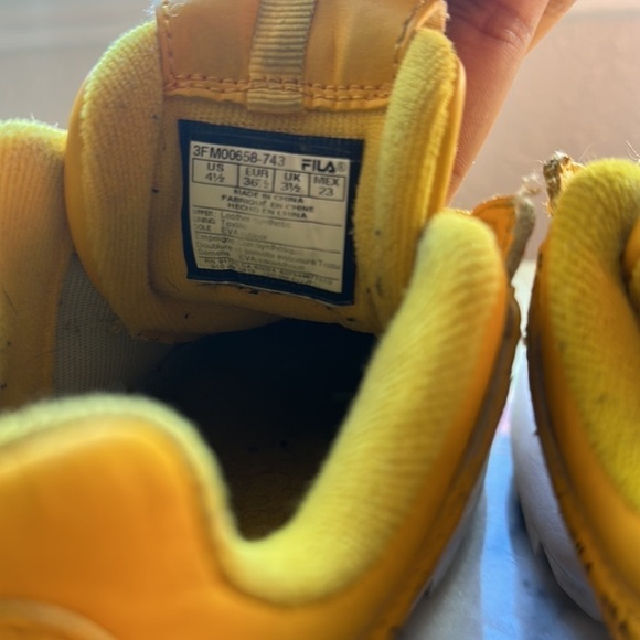 Fila disruptors size 4.5 - Picture 8 of 9